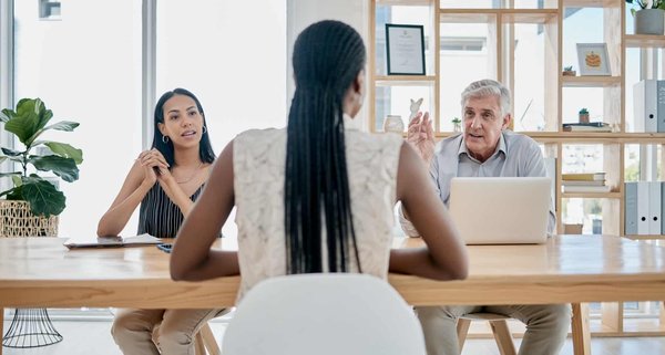 Pourquoi collaborer avec un cabinet spécialisé dans le recrutement des talents pour des missions temporaires ?